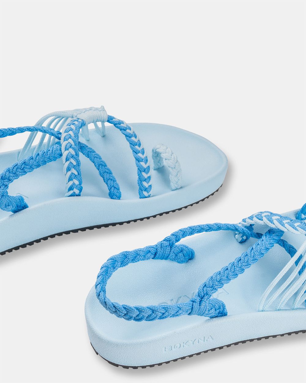 ELEVATE – Sky Blue